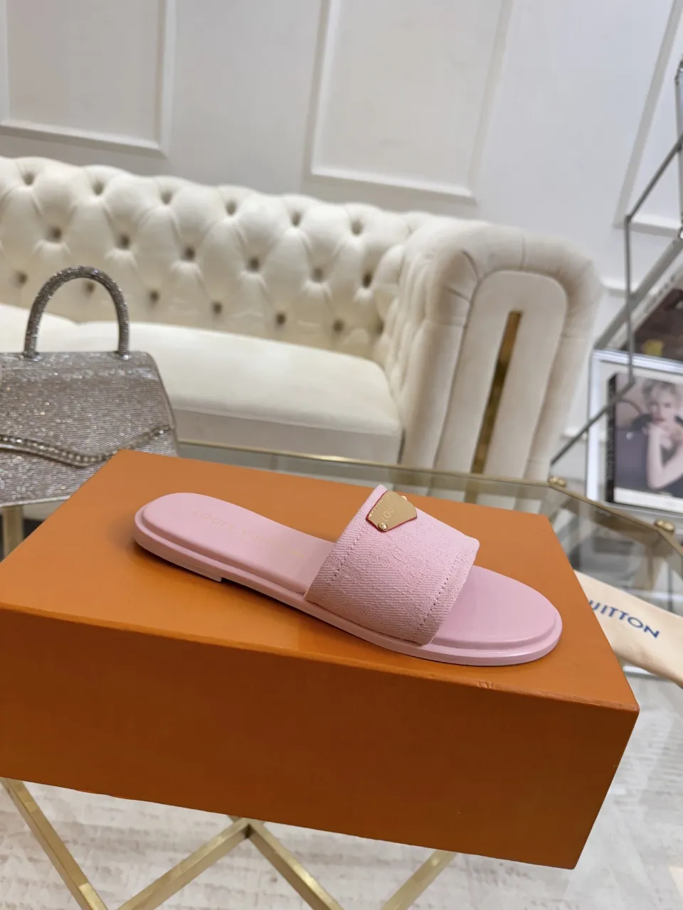 👟👟Ex-factory price 340👟👟 Genuine leather sole +40 Lv denim jacquard slippers, ex-factory price 70-43 Leather sole +40